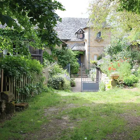 Les Terrasses De Labade Et D'hotes Bed and breakfast