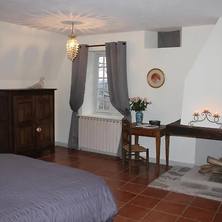 Bed and breakfast Les Terrasses De Labade Et D'hotes Coubisou